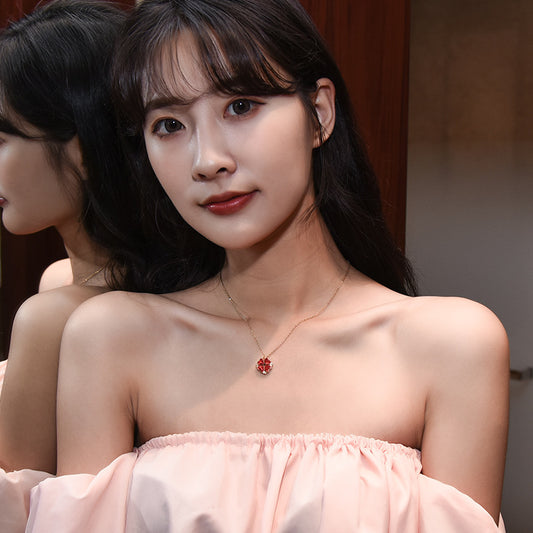 Love Foldable Clover Leaf Pendant Necklace & Set