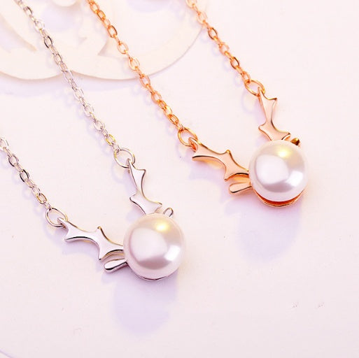 Small Elk Pearl Pendant Necklace