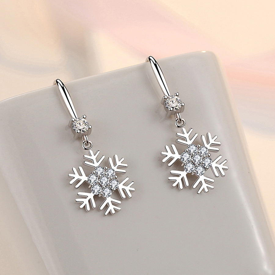 Temperament Snowflake Earrings with Rhinestones