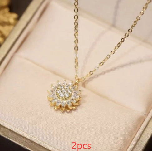 Rotatable Sunflower Necklace with Diamonds