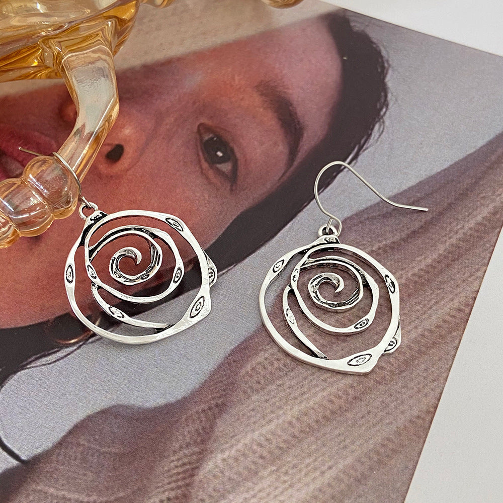 Long Vintage Hollow Circle Vortex Earrings