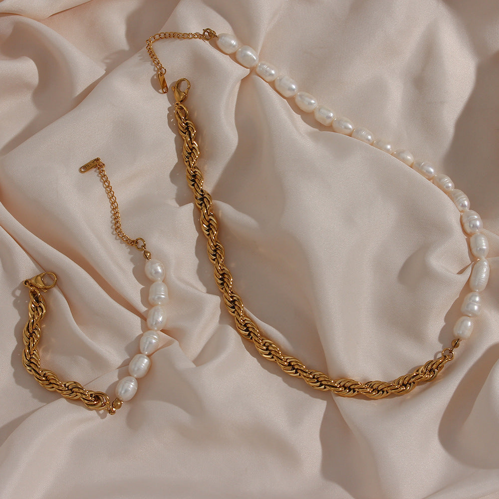 Natural Freshwater Pearl Necklace & Bracelet Set