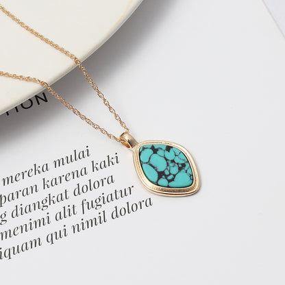 Abalone Shell & Turquoise Inlaid Short Chic Necklace