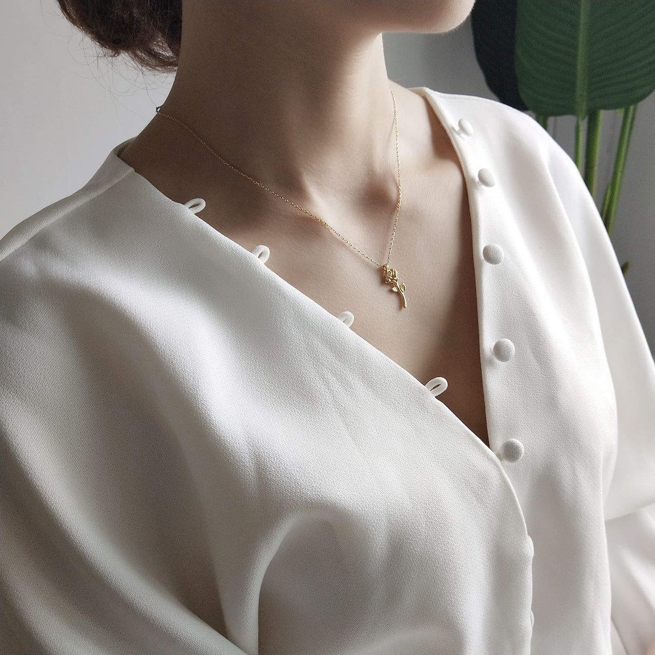Rose Necklace Gold