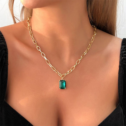 Retro Emerald Rhinestone Necklace
