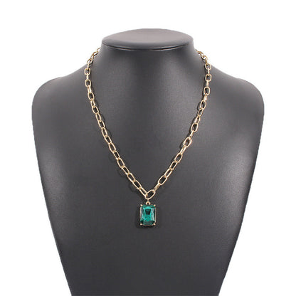 Retro Emerald Rhinestone Necklace