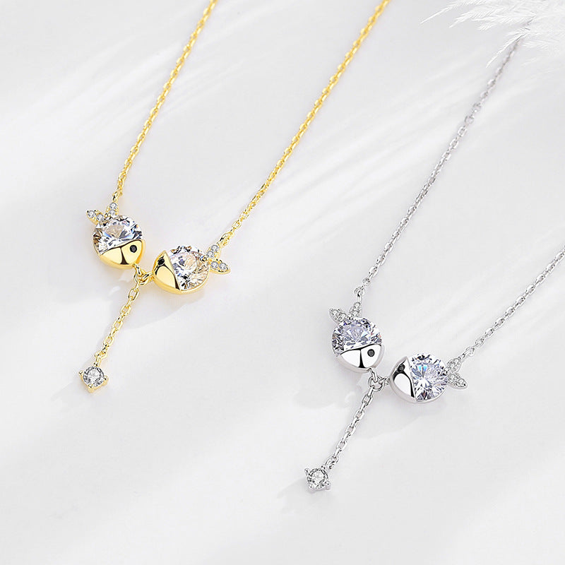 Cute Fish Kiss Zircon Necklace