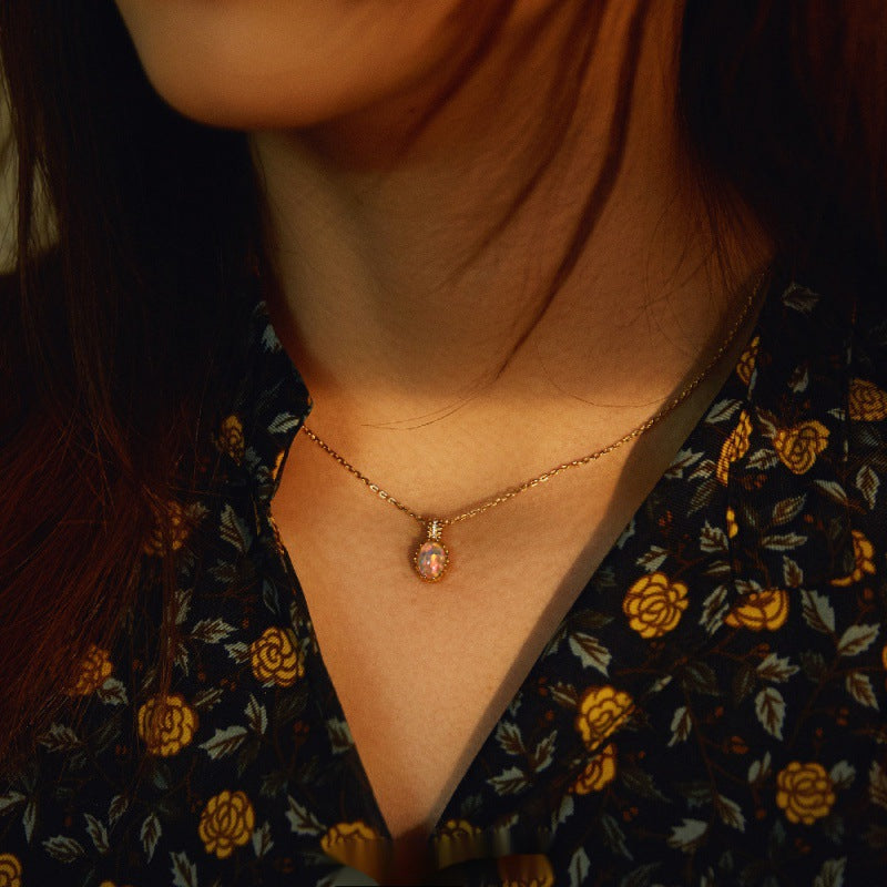 Opal Court Style Glow Gold Necklace