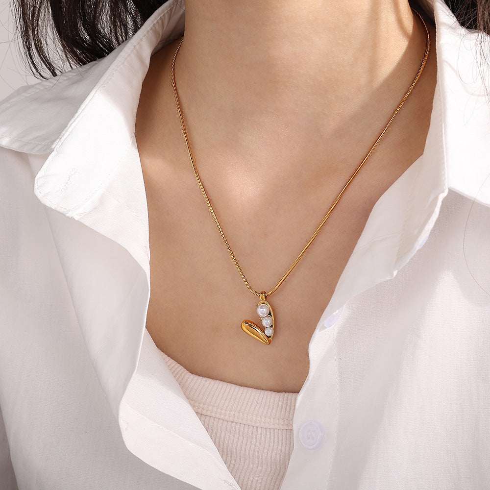 French Retro Pearl Love Necklace