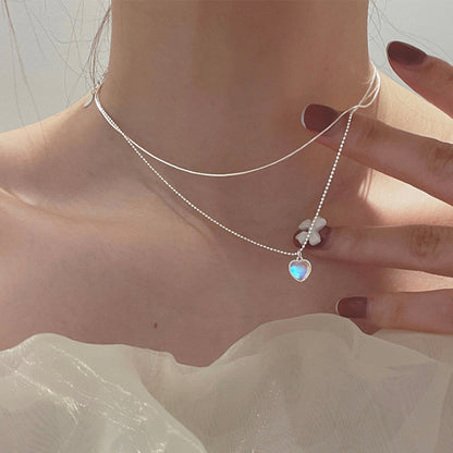 Gradient Gem Heart Shaped Clavicle Chain Necklace