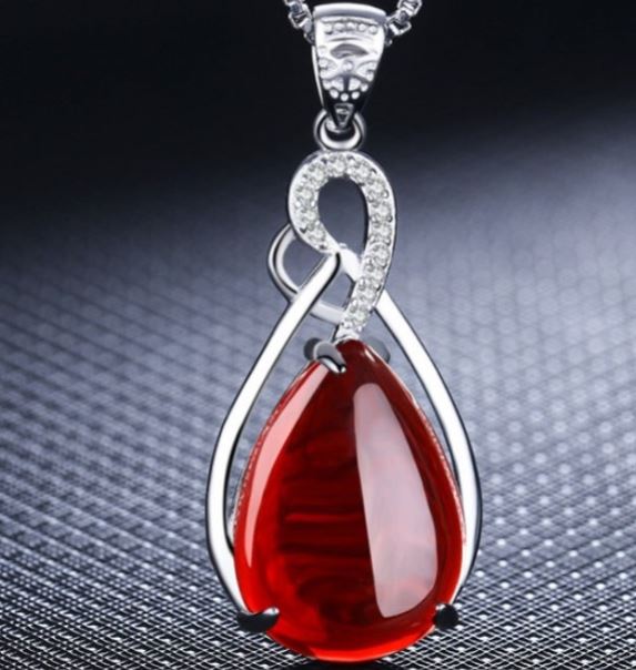 Emerald, Ruby Clavicle Necklace