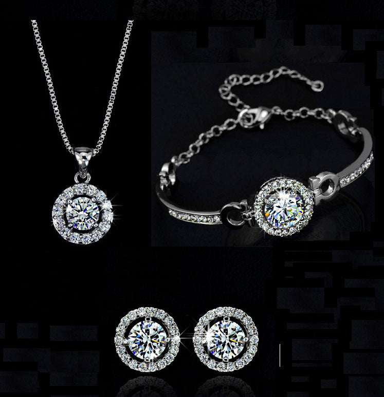 Pendant Set with Floral Design