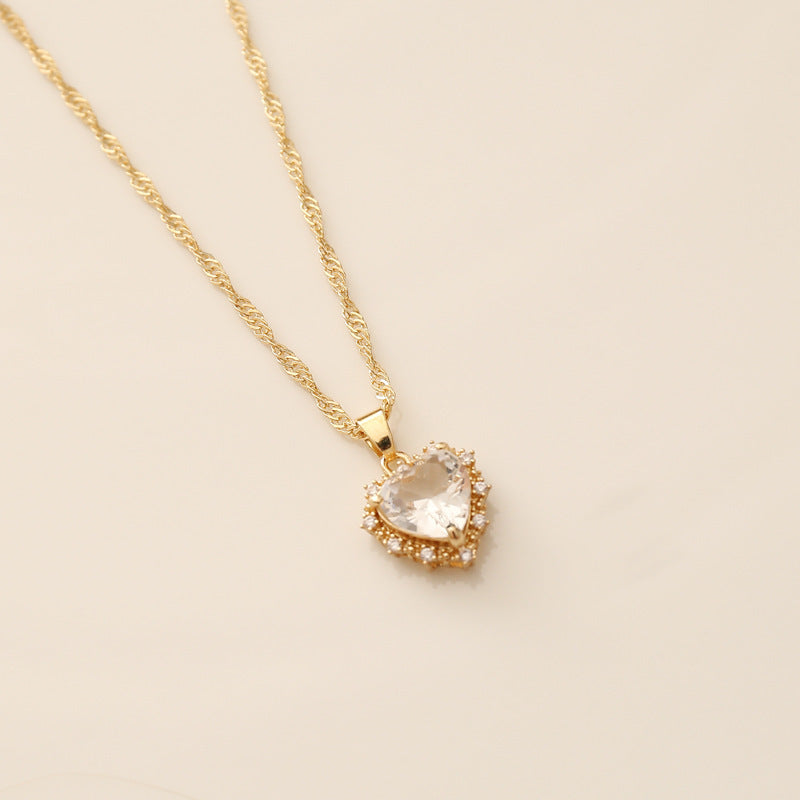 Heart-Shaped Rhinestone Collarbone Necklace