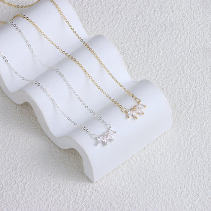 Shining Flower Petal Necklace