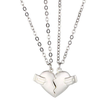 2pcs Heart-Broken Shape Pendant Necklace