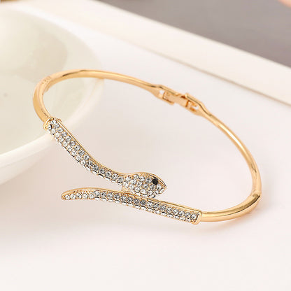 Love Bracelet with Infinity Sign & Knot Designs