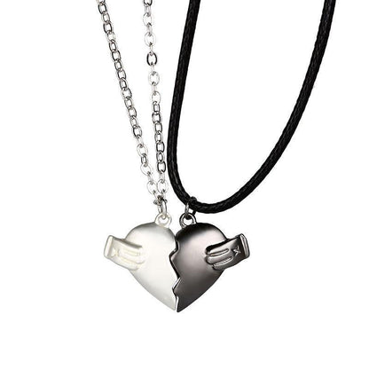 2pcs Heart-Broken Shape Pendant Necklace