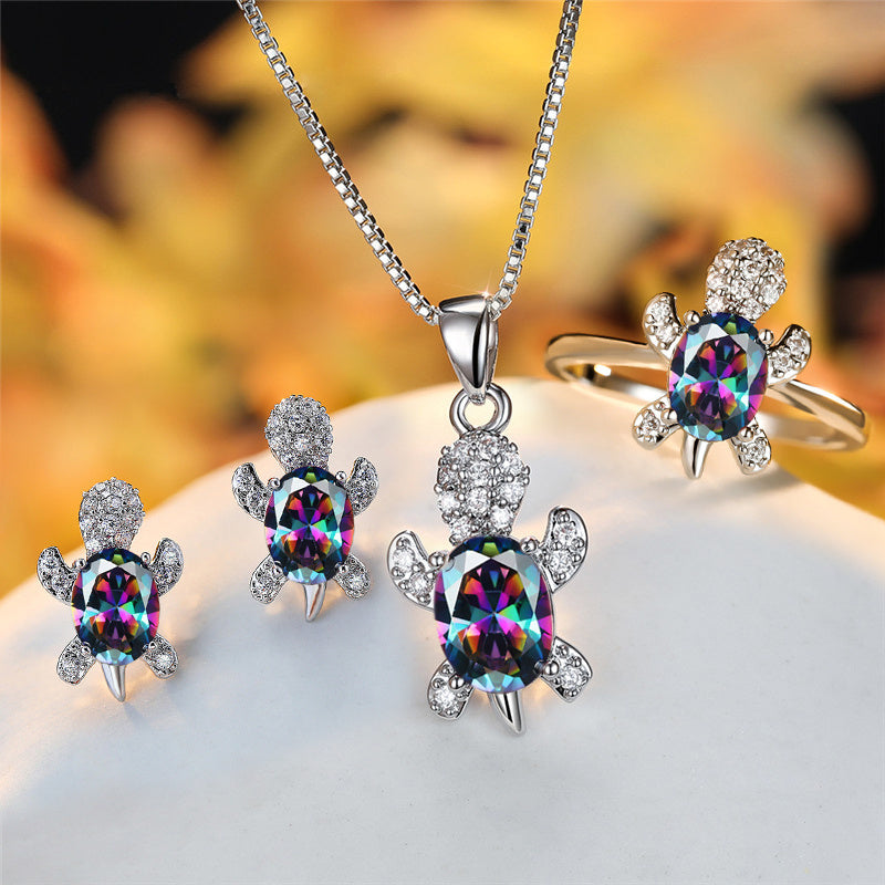 Oval Zircon Turtle Pendant Necklace
