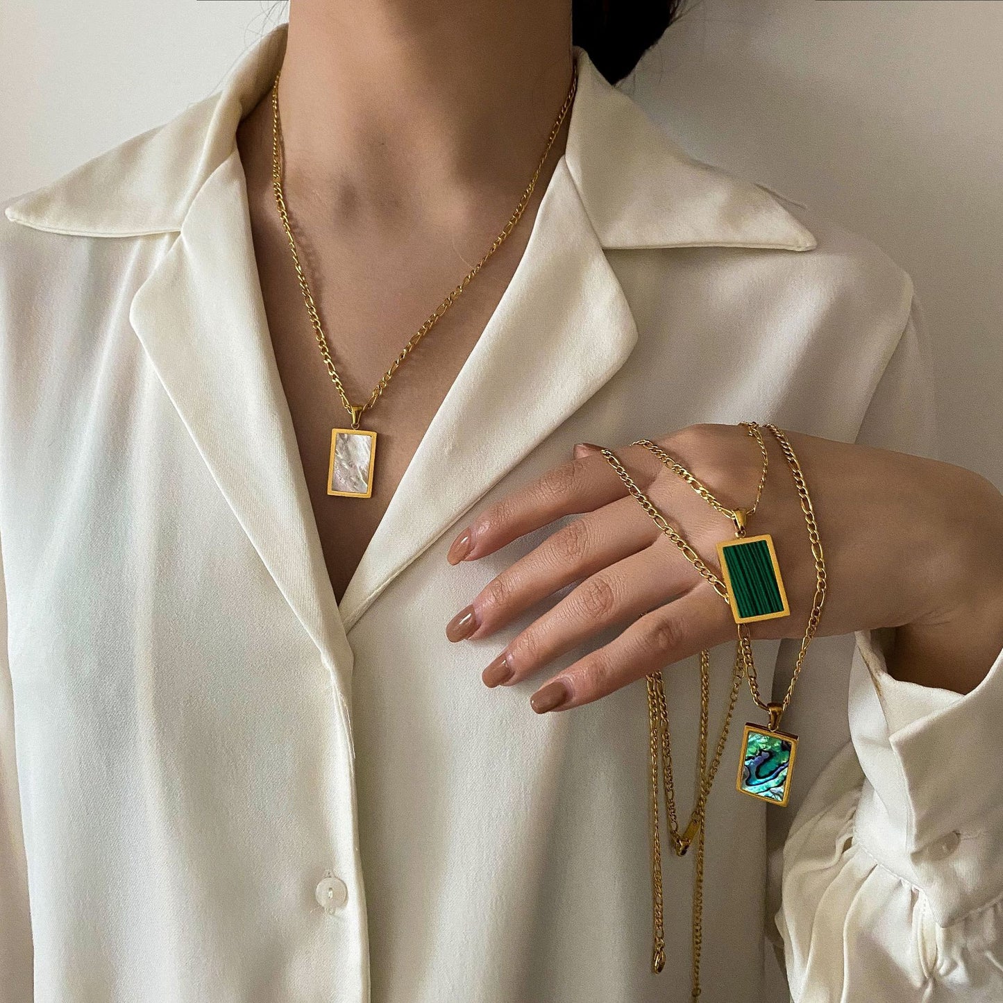 White Shell Inlaid Necklace