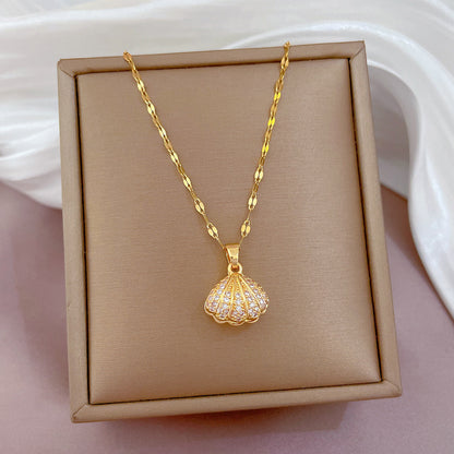 Shell Pearl Necklace With Rhinestones