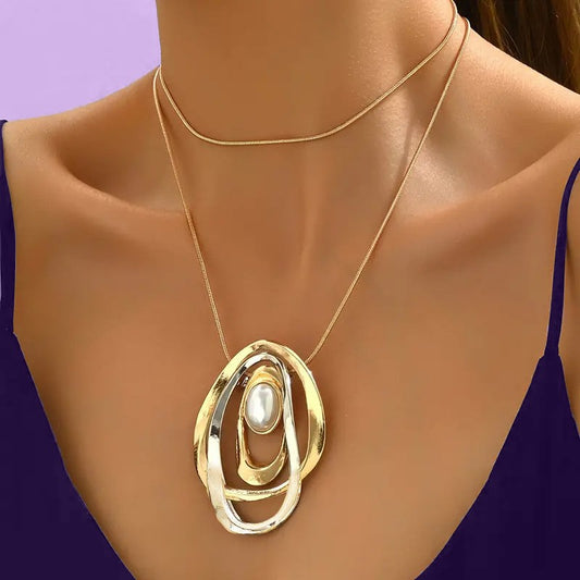 Elegant Irregular Oval Pendant Necklace
