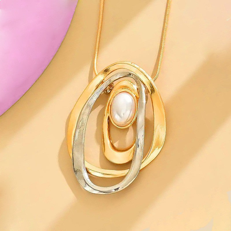 Elegant Irregular Oval Pendant Necklace