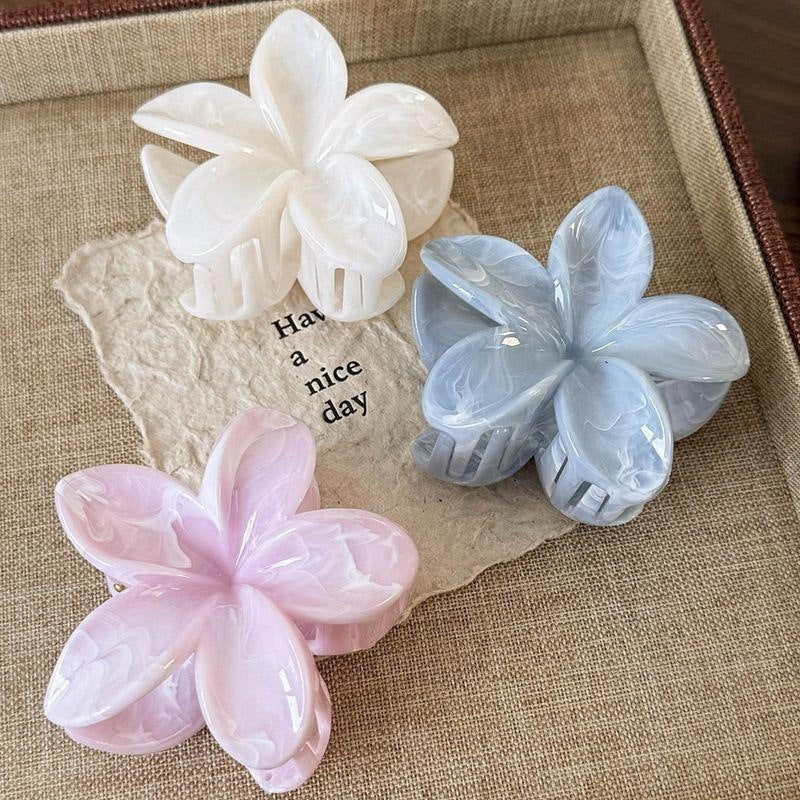 Summer Mint Plumeria Rubra Grip Hairclip