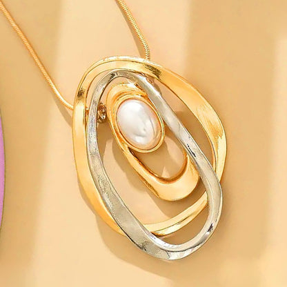 Elegant Irregular Oval Pendant Necklace