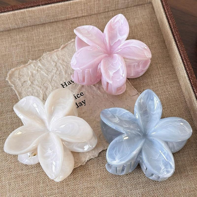 Summer Mint Plumeria Rubra Grip Hairclip