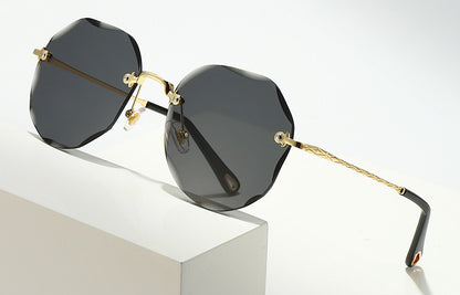 Polygonal Rimless Trimmed Sunglasses