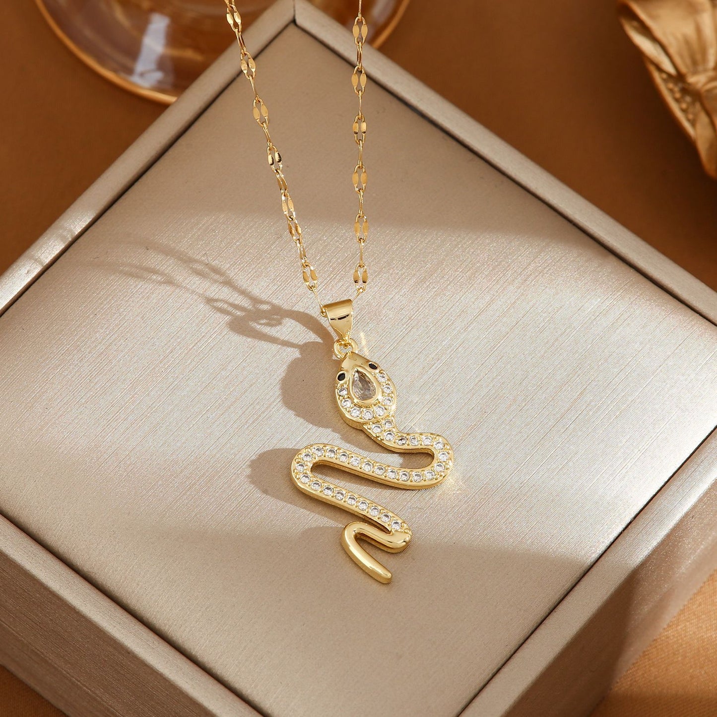 Snake Necklace with Rhinestone