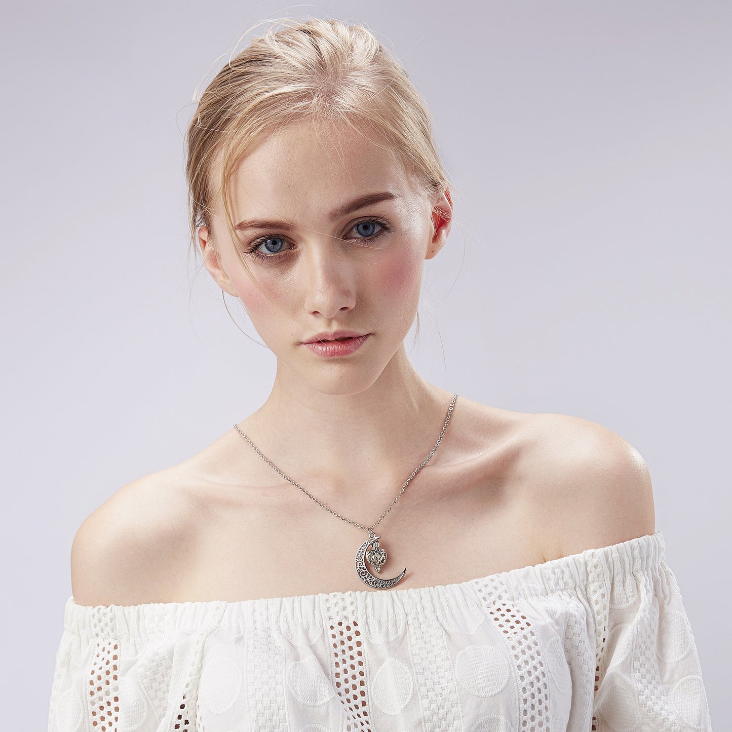 Glow In The Dark Necklaces