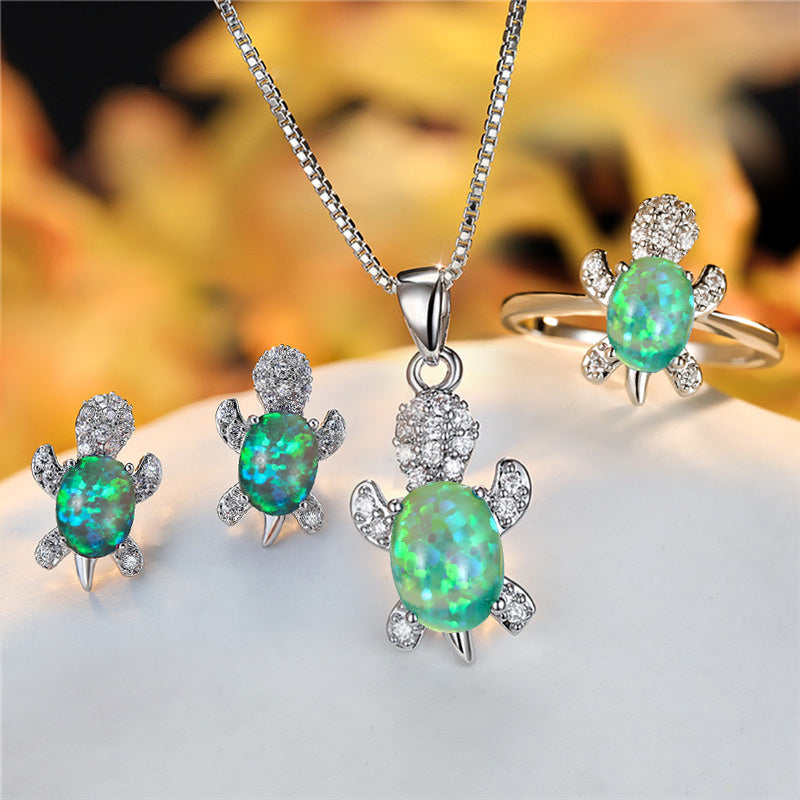 Oval Zircon Turtle Pendant Necklace