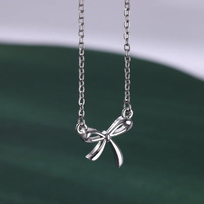 Elegant Women’s Bow Necklace