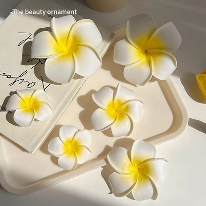 Plumeria Rubra Leather Flower Hairclip
