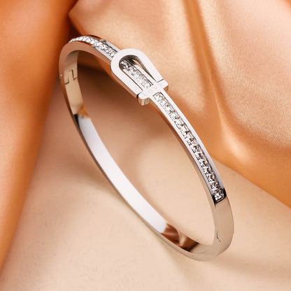 Exquisite Buckle Bracelet
