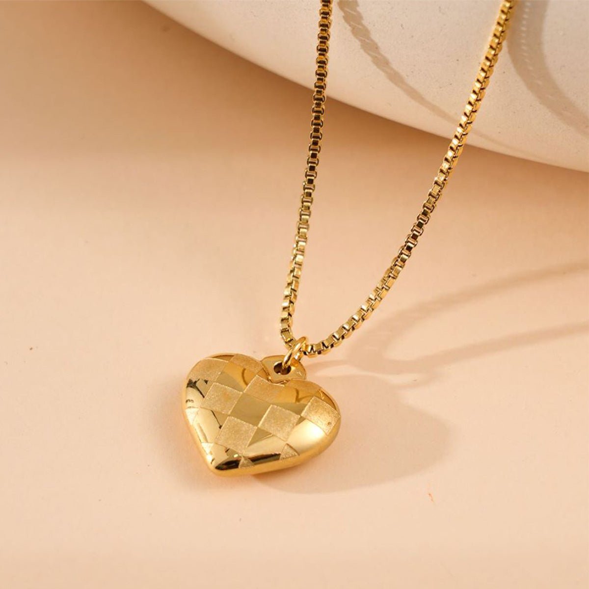 Gold Heart Pendant Necklace for Women - Trendy Radar
