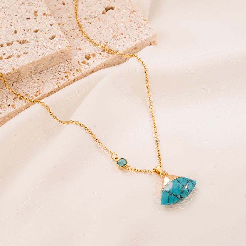 Retro Turquoise Leaf Necklace - Trendy Radar