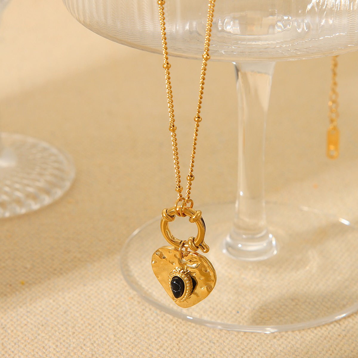Vintage French Court Style Heart Pendant Necklace - Trendy Radar