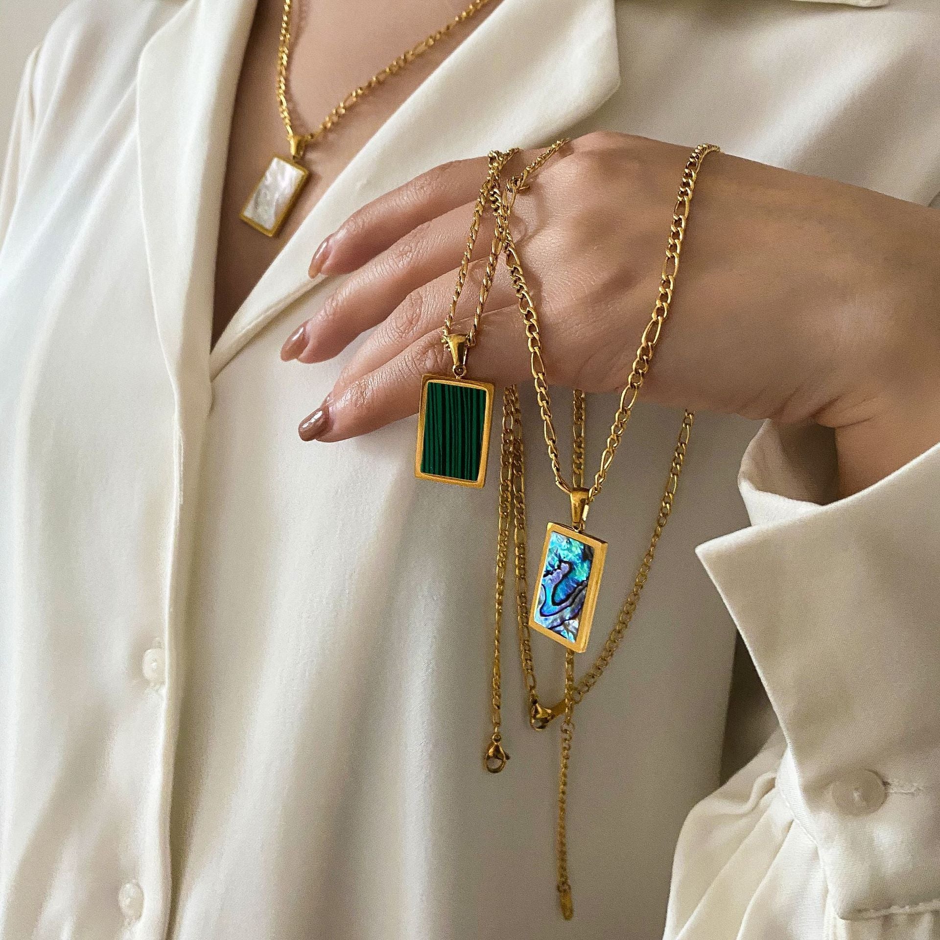 White Shell Inlaid Necklace - Trendy Radar